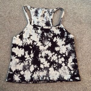 Aura Black and White Sleeveless Crop Tank Top